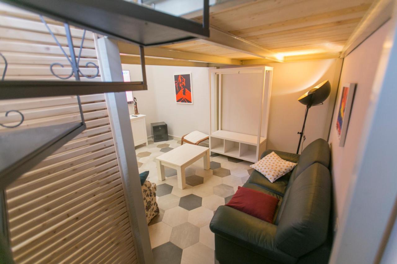 Anticaglia/24 Bed and Breakfast Napoli Eksteriør billede